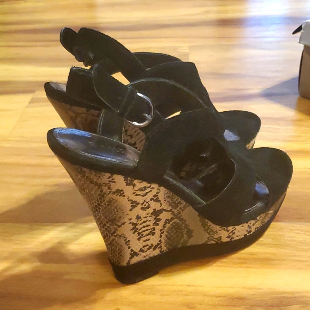 Bakers 7.5 gray snakeskin pattern and black suede wedges.